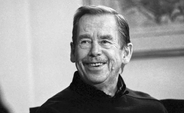 Kanadski premijer u svom moćnom govoru citirao Havela i “Moć nemoćnih”: Sistem ne održava sila već naša poslušnost i život u laži