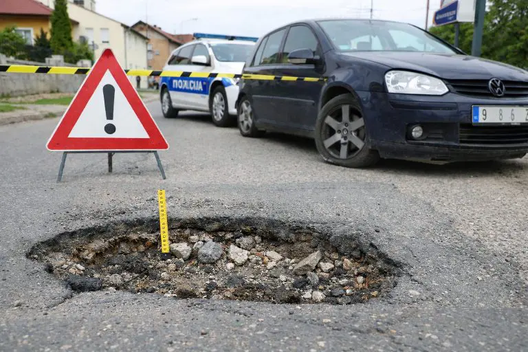 Presuda iz Prijedora digla prašinu: Hoće li nadležni u RS konačno odgovarati zbog rupa na putevima?
