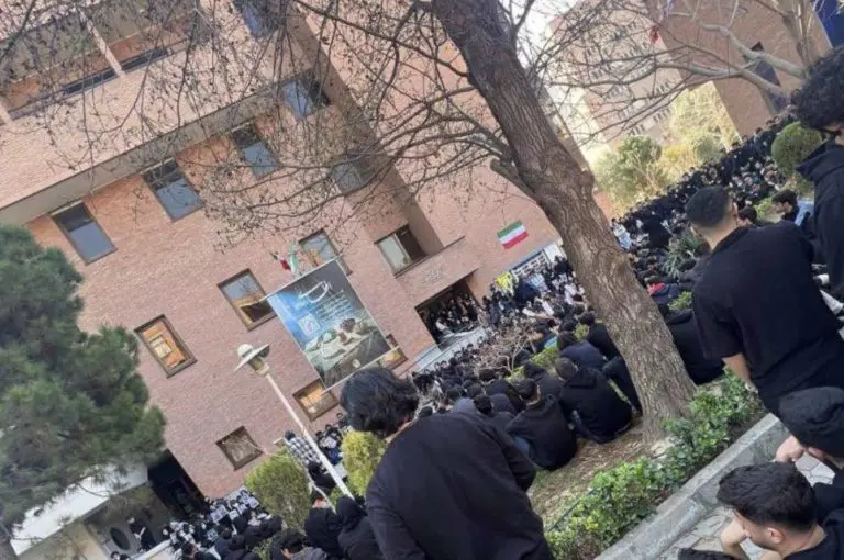 Iranski studenti organizovali prve velike antivladine proteste nakon januarskih demonstracija