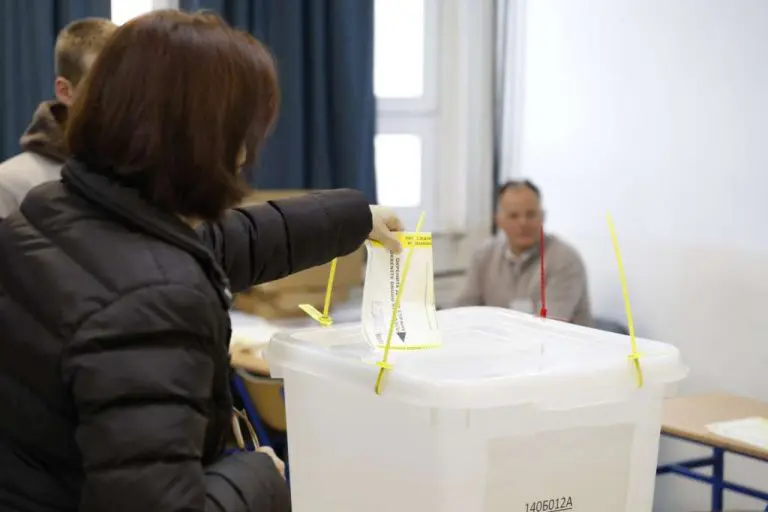 Počela predizborna tišina uoči ponovljenih predsjedničkih izbora u RS