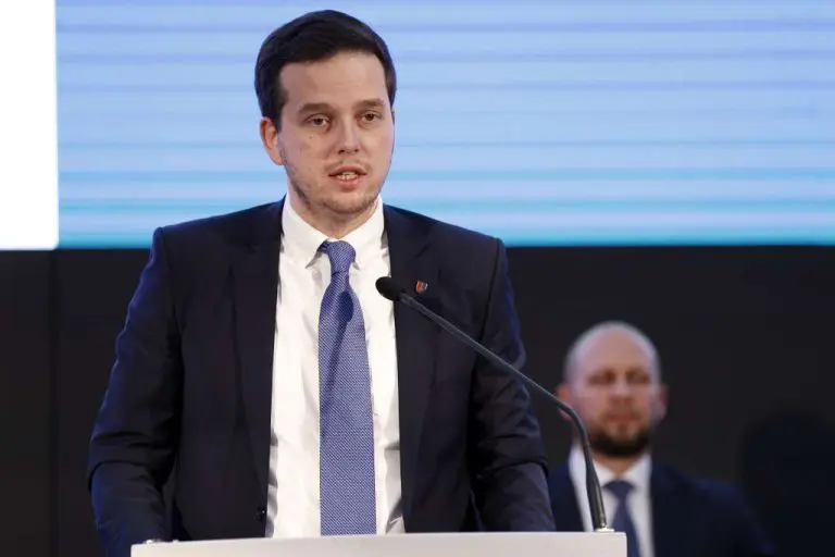 Nihad Uk podnio ostavku na funkciju premijera Vlada Kantona Sarajevo