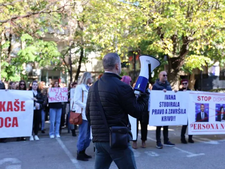 Najavljen protest zdravstvenih radnika u Mostaru