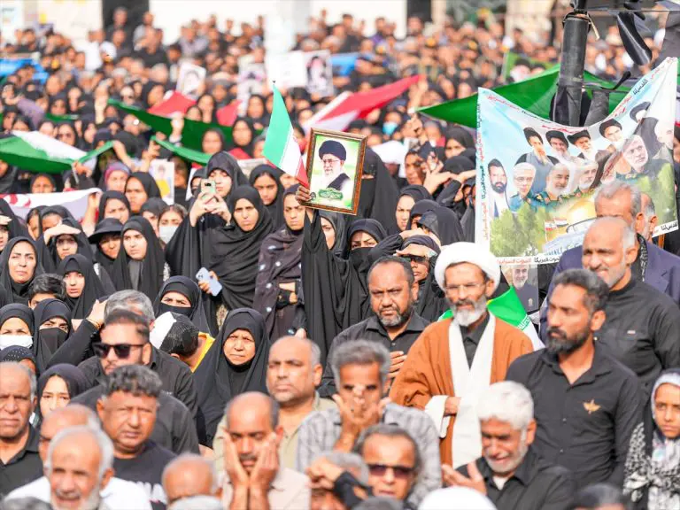 Šta većina Iranaca želi – vjersku državu ili demokratiju?