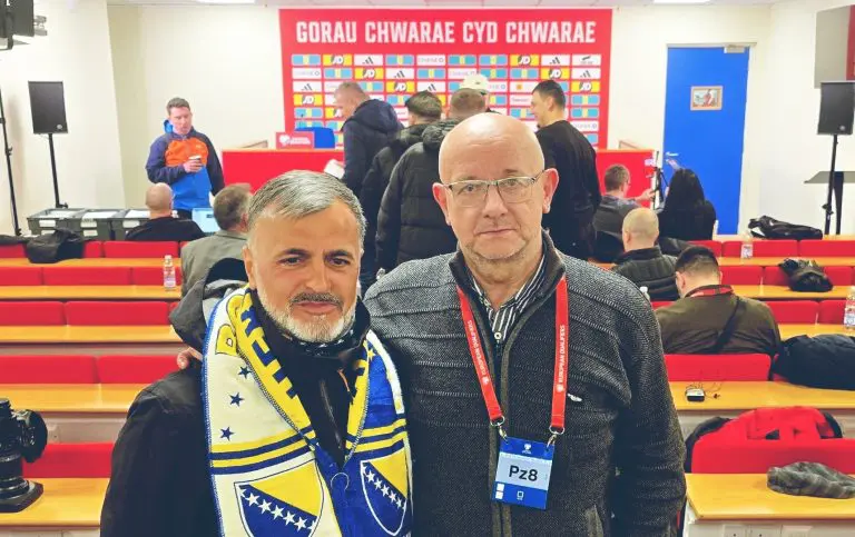 CARDIFF 26: Čovjek koji hoda, žena koja kopa i selektor koji gleda ratne filmove