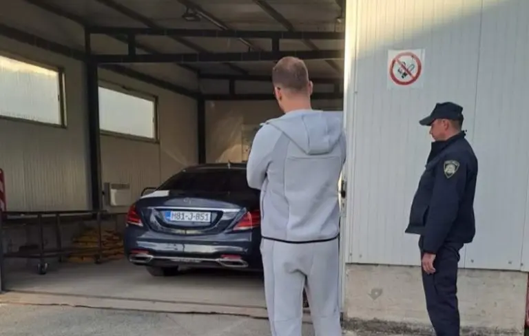 Stanivukovića opet zadržali na granici Hrvatske