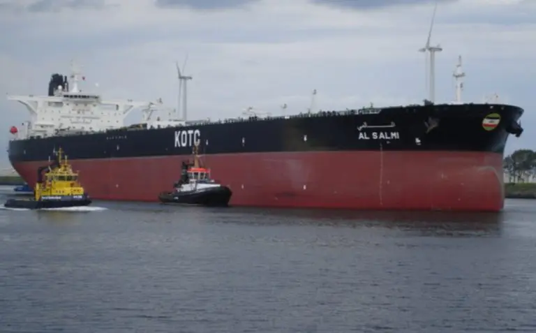 Pogođen tanker pun nafte u Dubaiju