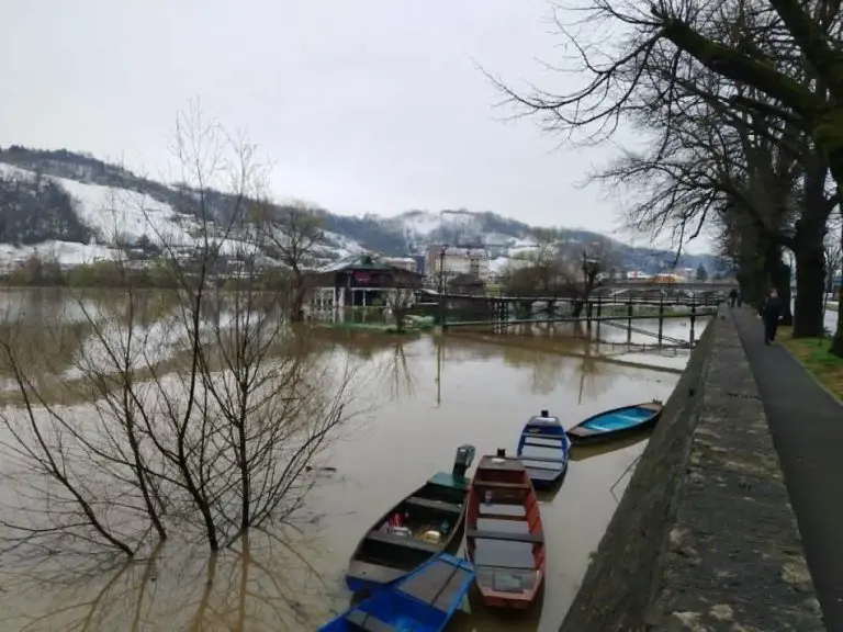 Vodostaji u porastu širom RS, problemi i u snabdijevanju strujom