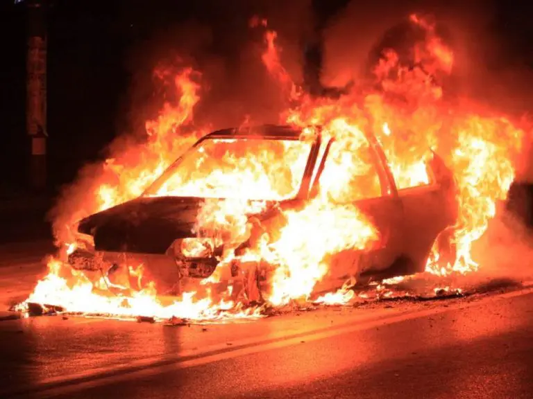 Treći slučaj u par dana: Ponovo gorio auto u Brčkom (VIDEO)