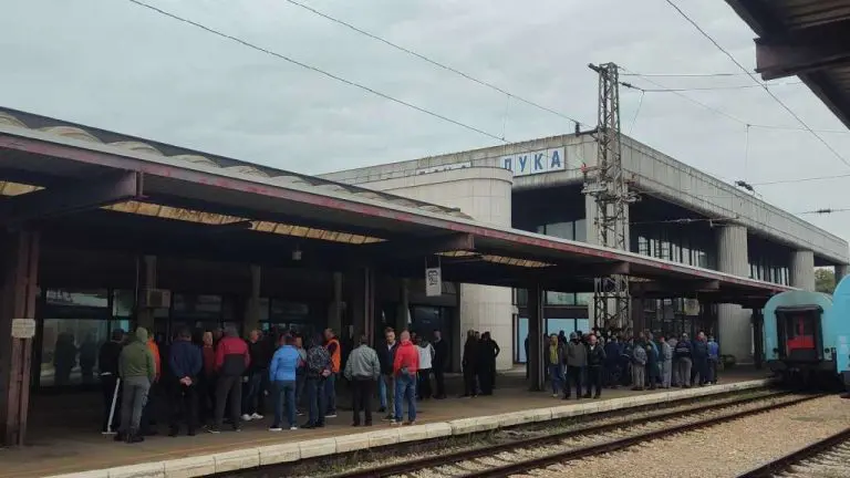 Štrajka u ŽRS neće biti, ali se mnogi problemi samo gomilaju