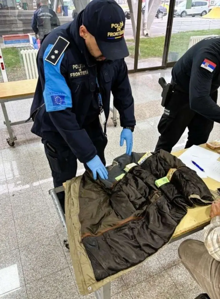 Više od 370.000 eura neprijavljenog novca pronađeno skriveno u jakni na granici Srbije i Bugarske