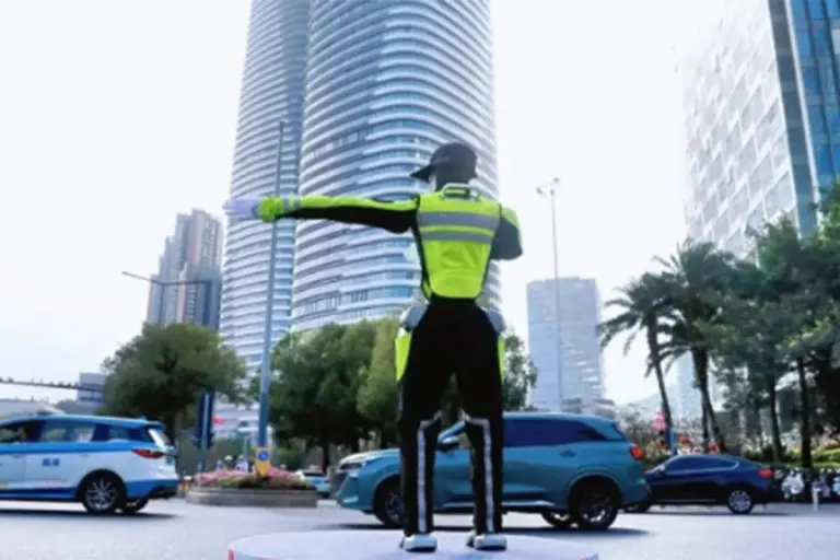 Roboti zamijenili i saobraćajne policajce