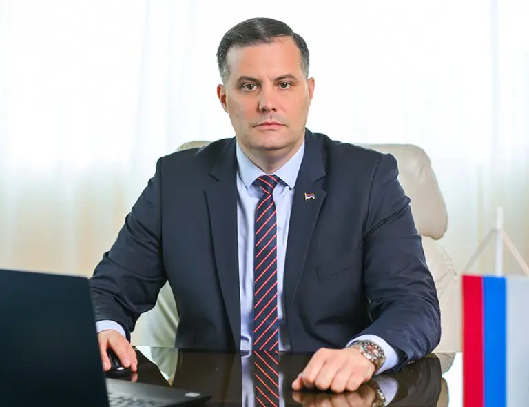 Vipotnik: Intenzivne pripreme za suočavanje u Ženevi, Trgovska gora nije tlo za skladištenje