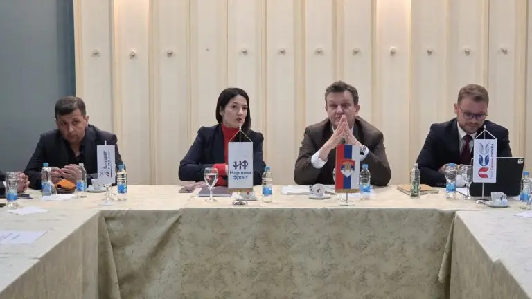 BITKA ZA OKTOBAR: Stanivuković, Trivić, Blanuša i Vukanović za istim stolom – ko će popustiti?