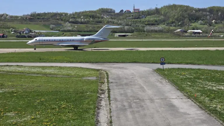 Donald Trump jr. sletio u Banjaluku, dočekao ga je Igor Dodik. Neviđene mjere obezbjeđenja u Banjaluci! (FOTO)