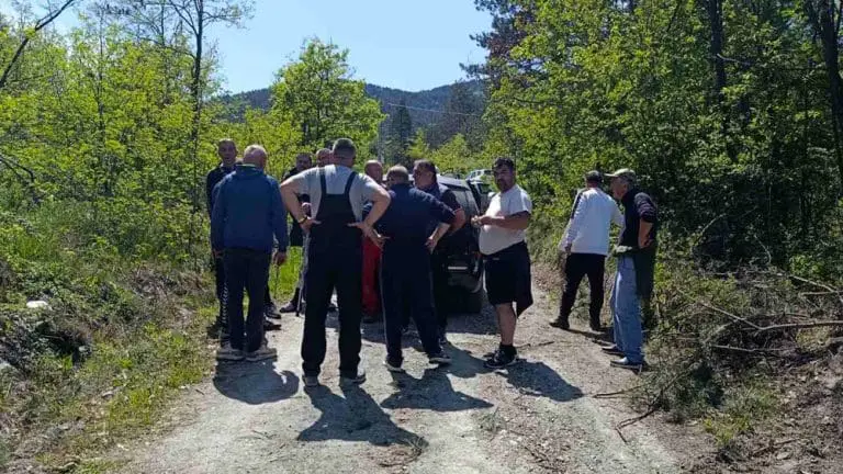 Mještani Ozrena blokirali geologe: Zaustavili istraživanja firme Lykos u Boljaniću, intervenisala policija (VIDEO)
