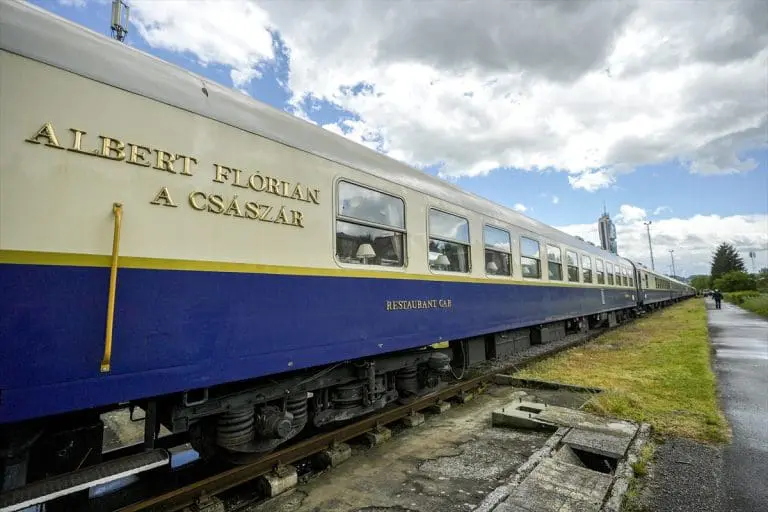 Luksuz na šinama: Putovanje vozom od 20.000 eura kroz Balkan podsjeća na legendarni “Orient Express”