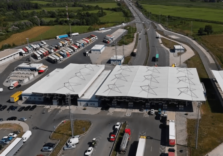 OTVOREN NOVI PRELAZ U GRADIŠCI: Prvi automobili već prelaze most, vozači oduševljeni