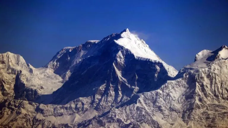 Popeo Mount Everest bez obje noge i ušao u istoriju (VIDEO)