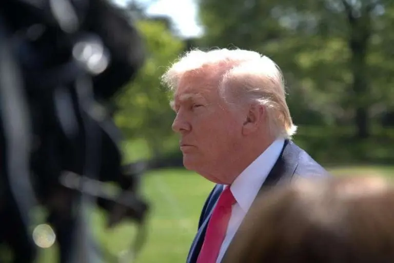 TOTALNI ZAOKRET Trump najavio razgovor s liderom Tajvana o prodaji oružja