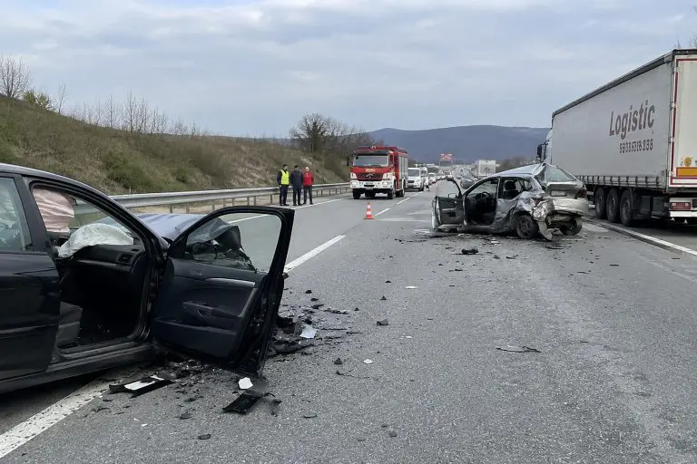 ALARMANTNO: Na putevima u RS drastičan skok broja poginulih, svaki drugi vozač divlja za volanom!