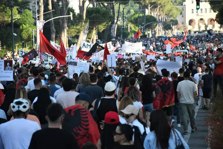 Šta se dešava u Albaniji? Trumpov zet već je ugovorio milione vrijedan posao, onda je jedan snimak pokrenuo haos