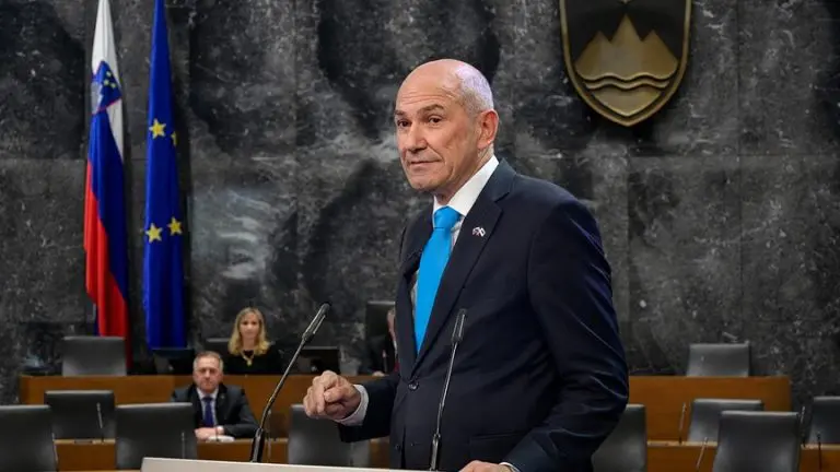 Slovenački parlament potvrdio novu vladu na čelu s Janezom Janšom