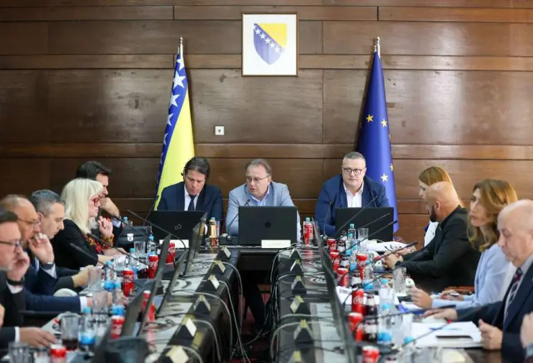 Vlada FBiH preporučila prilagođavanje radnog vremena zbog utakmice reprezentacije BiH