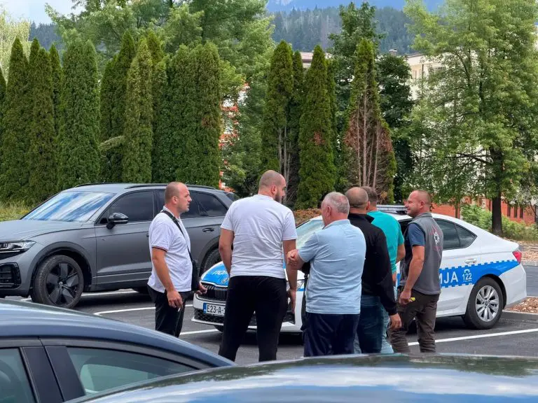 Policijska brutalnost na Palama: Nasilje u uniformi najopasniji oblik nasilja!