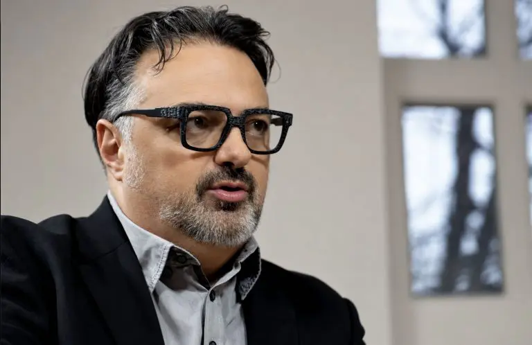 Aleksandar Trifunović: Hronika iznuđenog jedinstva, nikad lakše do pobjede, nikad bliže porazu