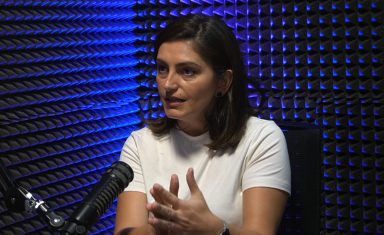 Jovana Kisin Zagajac u BUKA PODCASTU: Mene su uhapsili u raciji zbog pričanja! Evo kako se trebate ponašati za vrijeme ove policijske akcije