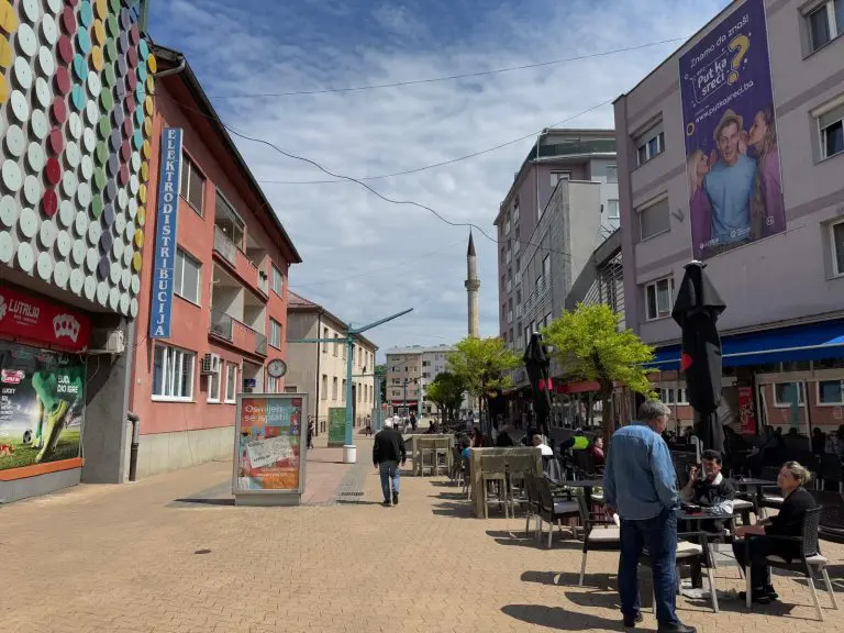 Sumnje u izbor direktora policije USK: Izabrali pretposljednjeg kandidata sa rang liste koji uskoro ide u penziju