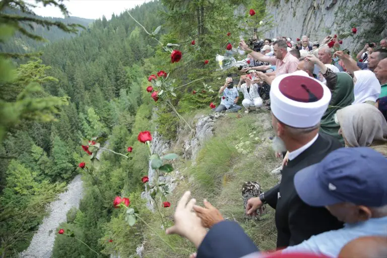 Godišnjica masakra na Korićanskim stijenama: Ovdje je napisana jedna od najmračnijih istorija