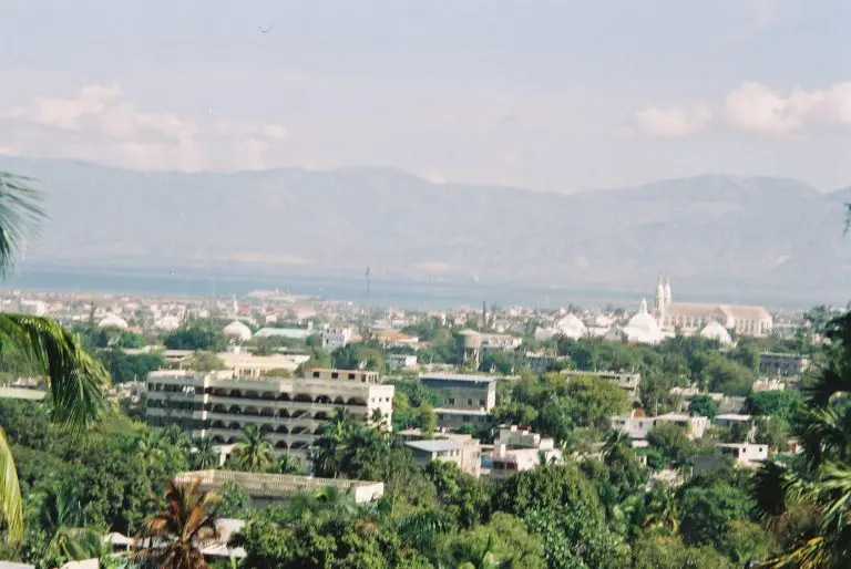 Masakr na Haitiju: Bande upale u crkvu i ubile oko 40 raseljenih osoba