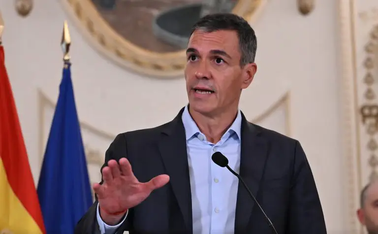 Objavljen razlog masovnog prelaska migranata? Španski premijer: Pogrešno protumačeno!