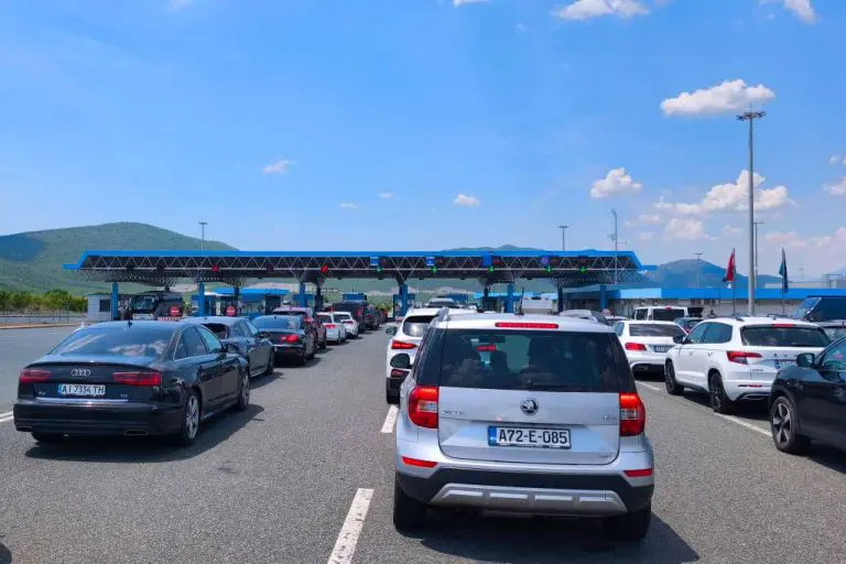 Duge kolone vozila na izlazu iz BiH na ovim graničnim prelazima