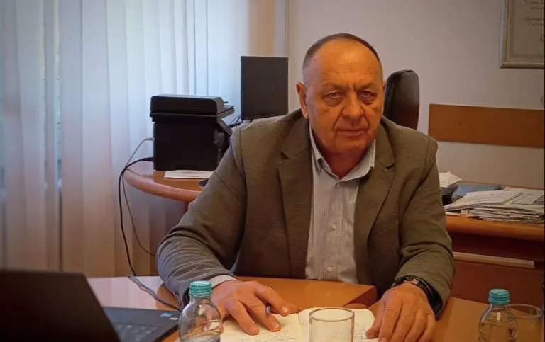 Federalni ministar zdravlja osumnjičen za učešće u velikoj aferi, POSKOK izvršio pretres kancelarija, oduzet mu telefon