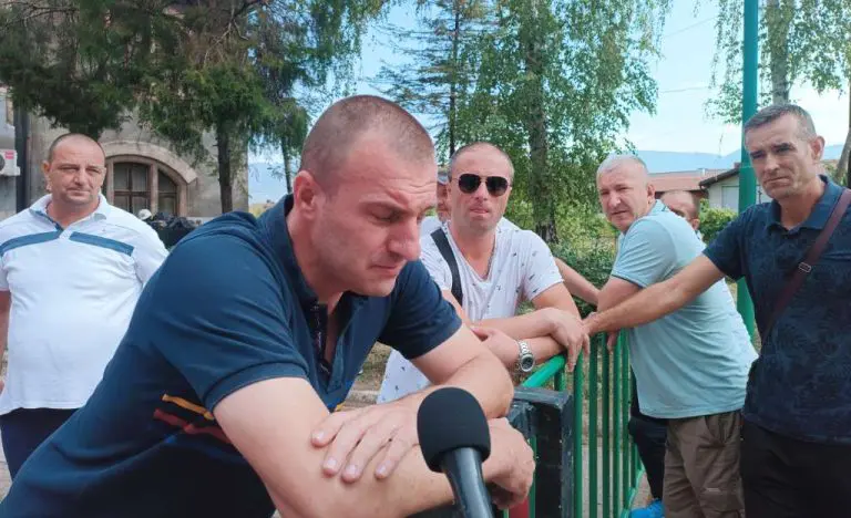 Rudari Milanovića ubijedili da ode kući, Memčić se već ponovo vratio u jamu ‘Raspotočje’