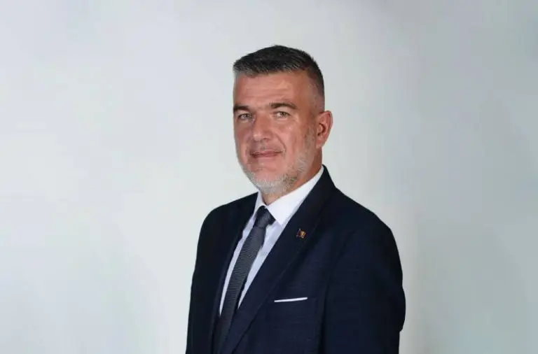 Jedna Facebook objava pokrenula političku buru u Bijeljini: Baćevcu prijeti smjena