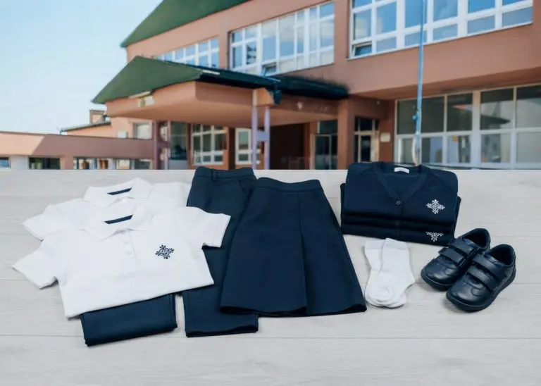 Stanivuković: Problem su nam školske uniforme, a Pepsi, Snickers i energetska pića u školama nisu?