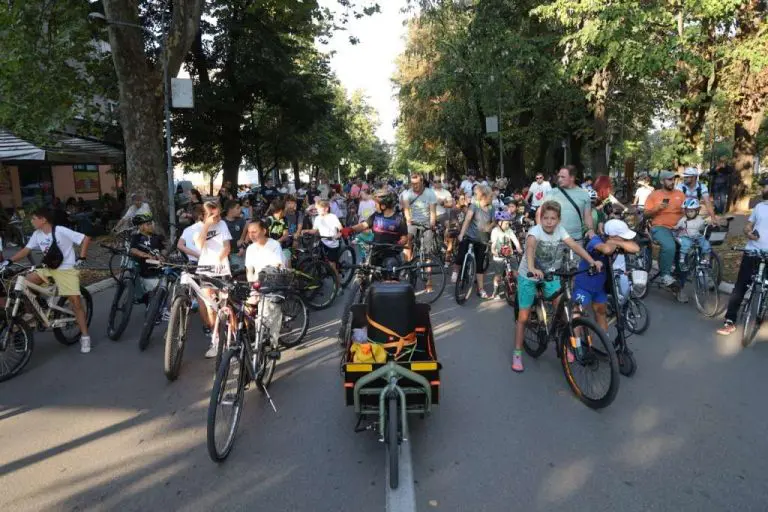 „Dva su točka dovoljna“: Banjalučani ponovo biciklima obilježili Evropsku sedmicu mobilnosti
