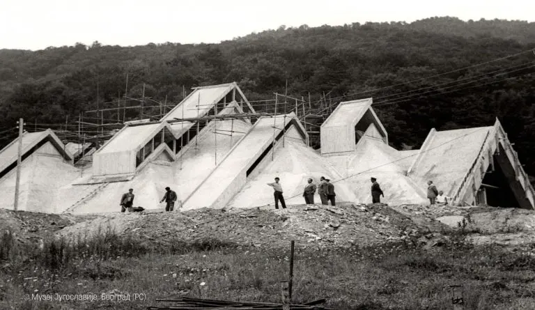 Ranko Radović i Sutjeska: Izložba u Banjaluci otkriva priču o Spomen-kući na Tjentištu