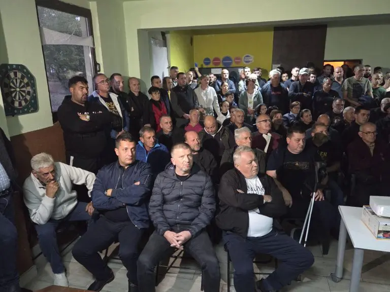 „Ozren nije na prodaju“: Mještani ustali protiv rudarenja, traže odgovore od Minića i Dodika