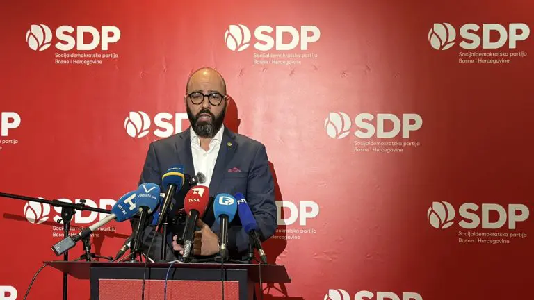 Mašić: Manja izlaznost otkriva koliko ljudi zaista živi u BiH, nervoza kod onih koji su računali na mrtve glasače