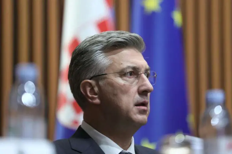 Haos u Hrvatskom saboru zbog opasnog otpada u Lici, tražili ostavku Plenkovića, pa napustili sabornicu