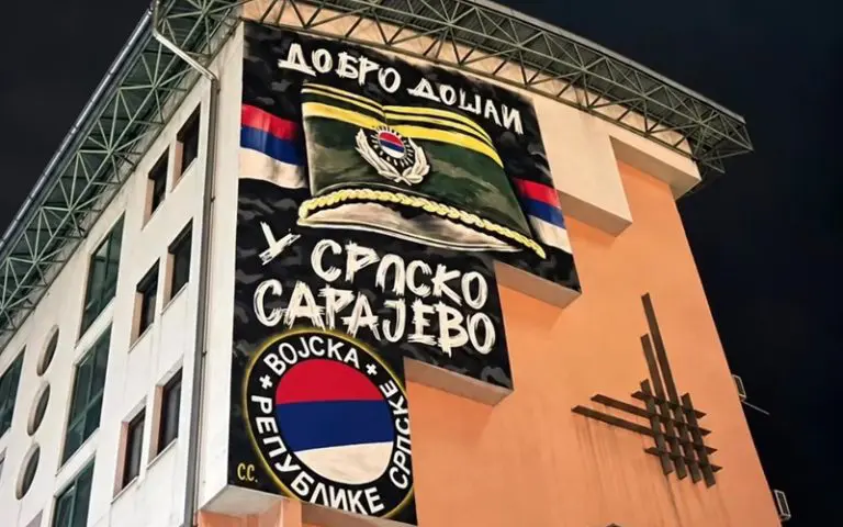 MURAL U ISTOČNOM SARAJEVU ZAVRŠIO PRED TUŽILAŠTVOM: Prijavljeni Ćosić i Katić, gradonačelnik tvrdi da je riječ o vojvodi Stepi Stepanoviću!