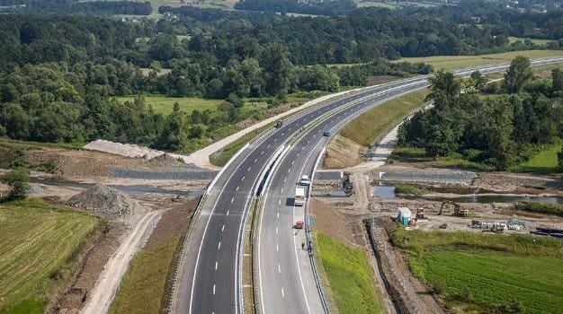 Građani uplatili više od 18 milijardi KM za puteve, a autoputeva nema: Gdje je završio novac?