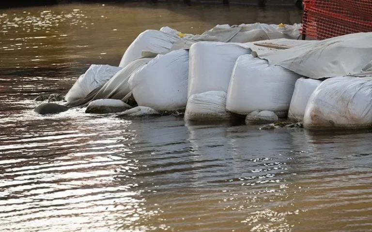 Poplave stižu i u Hrvatsku: Spremno milion i po vreća i 300 ljudi na terenu