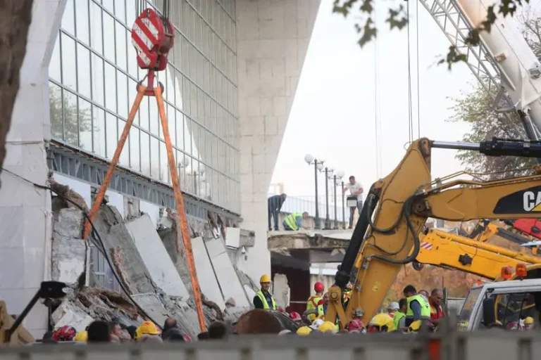 Novi detalji tragedije u Novom Sadu: Od 65 miliona eura za rekonstrukciju nije utrošeno ni 15, optužbe za korupciju