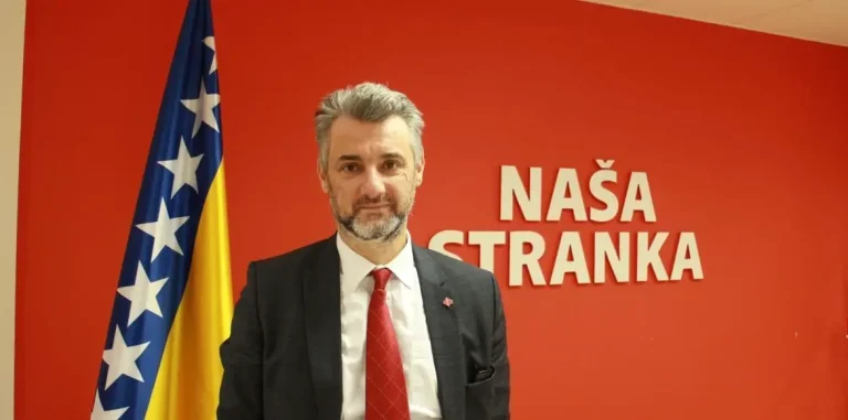 Društvo novinara BiH osuđuje Našu stranku zbog pritiska na medije: Traže javno izvinjenje