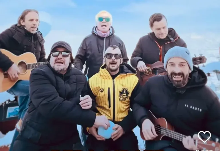 Zajednička čestitka ‘Dubioze’ i ‘Letu štuka’: Deda Mraze, ne daj šu*** da nas gaze.. Zar ne vidiš brod da tone